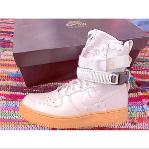 NIKE SF AF1